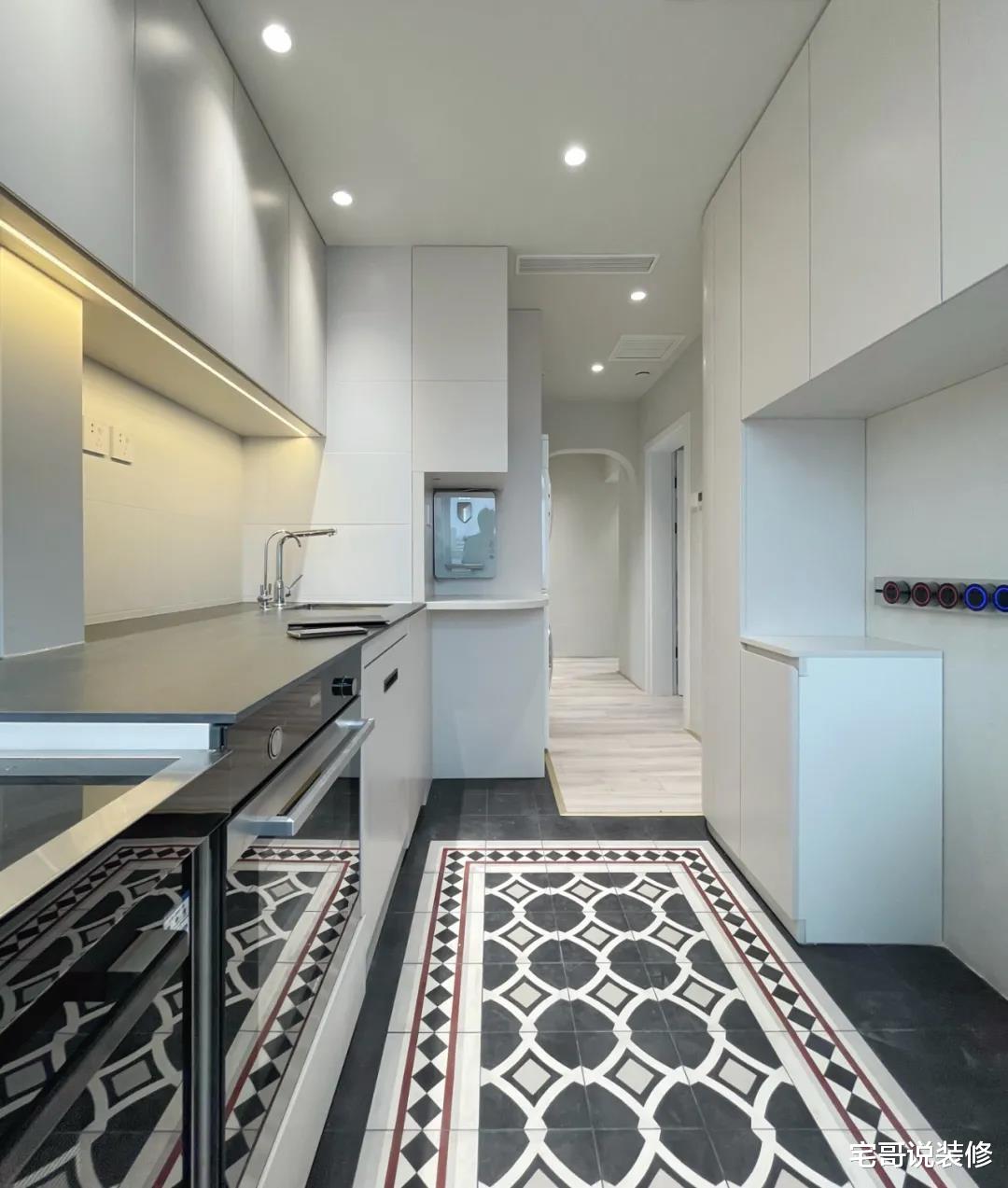 80后北漂夫妻,把48㎡小家改造成3居室,住下3代5口人,太实用了!