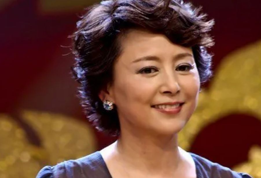 边缘世界|张瑜：80年代红极一时，与导演张建亚离婚31年，今61仍单身无子女