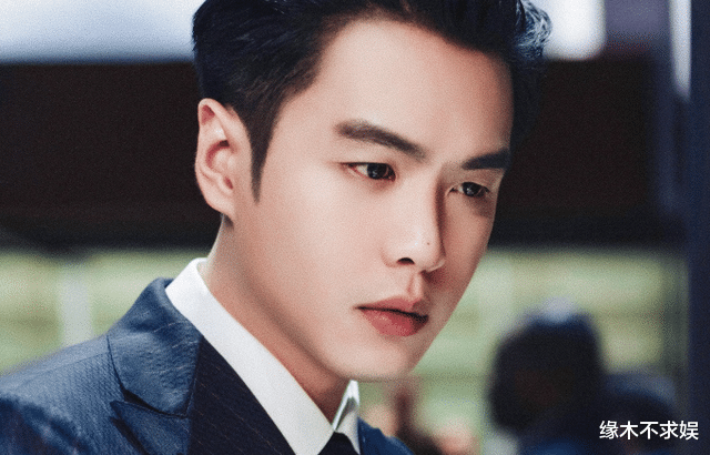 大S|张若昀线下被拍，生图和精修相差大，33岁状态引争议