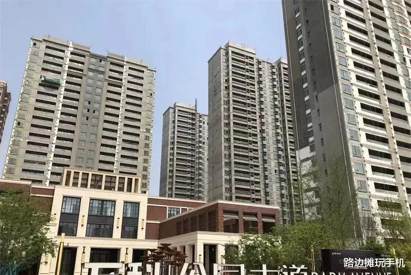 |青岛中交山海大观新开盘的9号楼,一共132套房子卖了不到30套