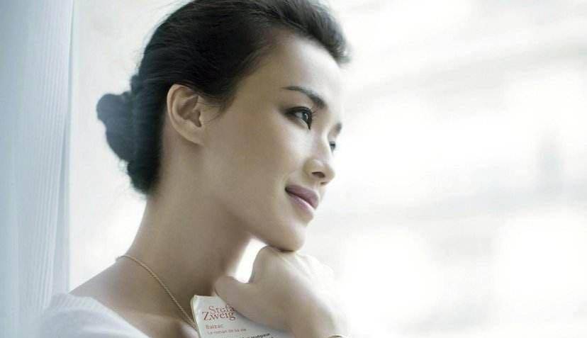 舒淇|翻阅过13个男人,遭人三度嫌弃的舒淇,如今为何情定冯德伦?