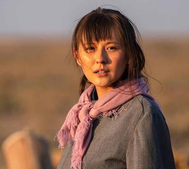 巩俐|8位戏里“土得掉渣”的村姑,现实中原来这么美,反差太大认不出