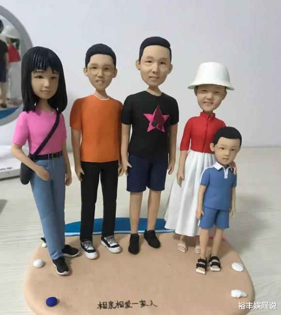 孙悦|孙悦称弟弟孙辉为“小人”，甜蜜告白孙卓：爱迟到了，但不会缺席