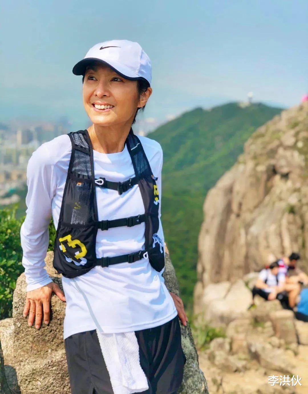 米雪|67岁米雪状态犹如少女，被成龙抛弃，与尹志强相恋26年，一生未嫁