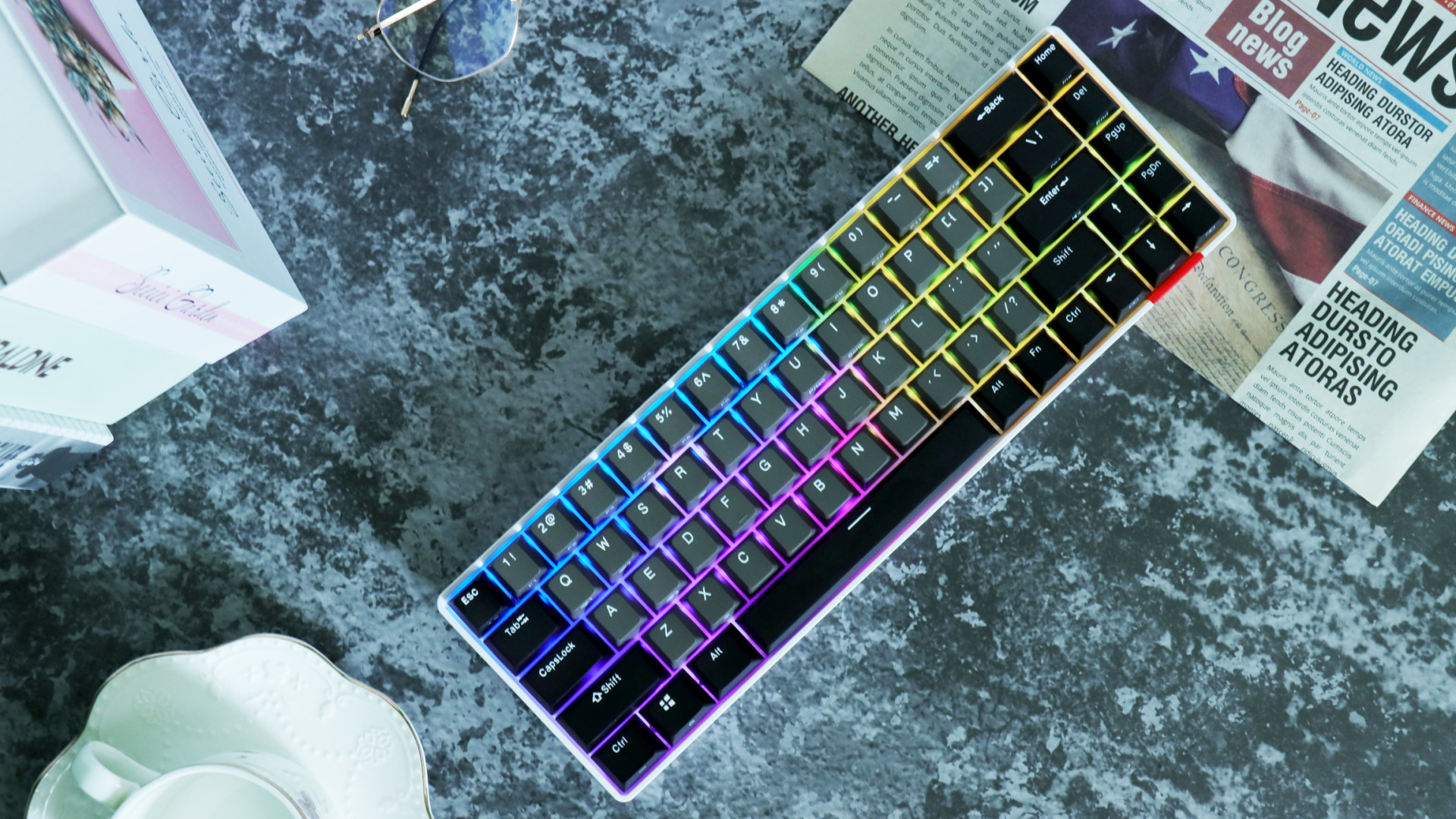 机械键盘|68键小体积mini键盘！这次真的来了，TT领航员C360机械键盘评测