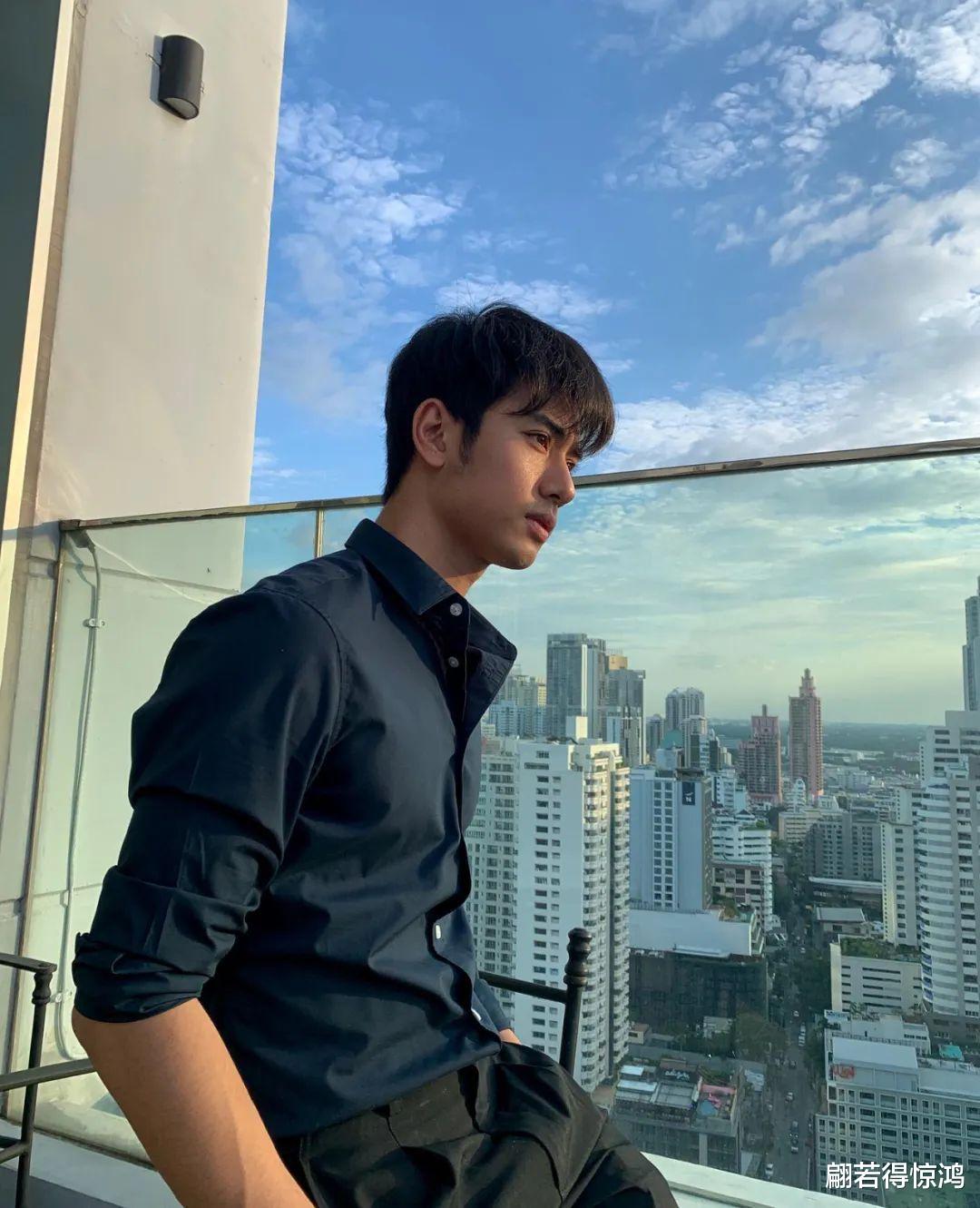 法医秦明|不要再“早C晚A”了，25岁男星夜间猝死