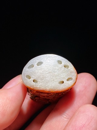 和田玉籽料|清 和田玉籽料 秋山玉 射鹿图 炉顶 把件摆件