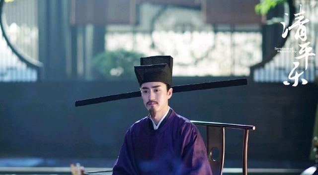 林更新|《与凤行》对林更新态度:不辟谣也不官宣!骤然换人恐有隐患