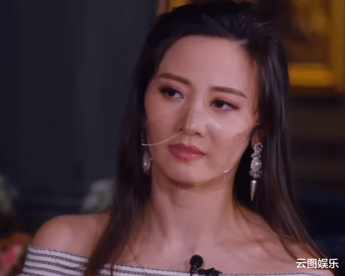 选美|郑嘉颖娇妻上节目激动落泪！称选美时身材总被提及，对她打击很大