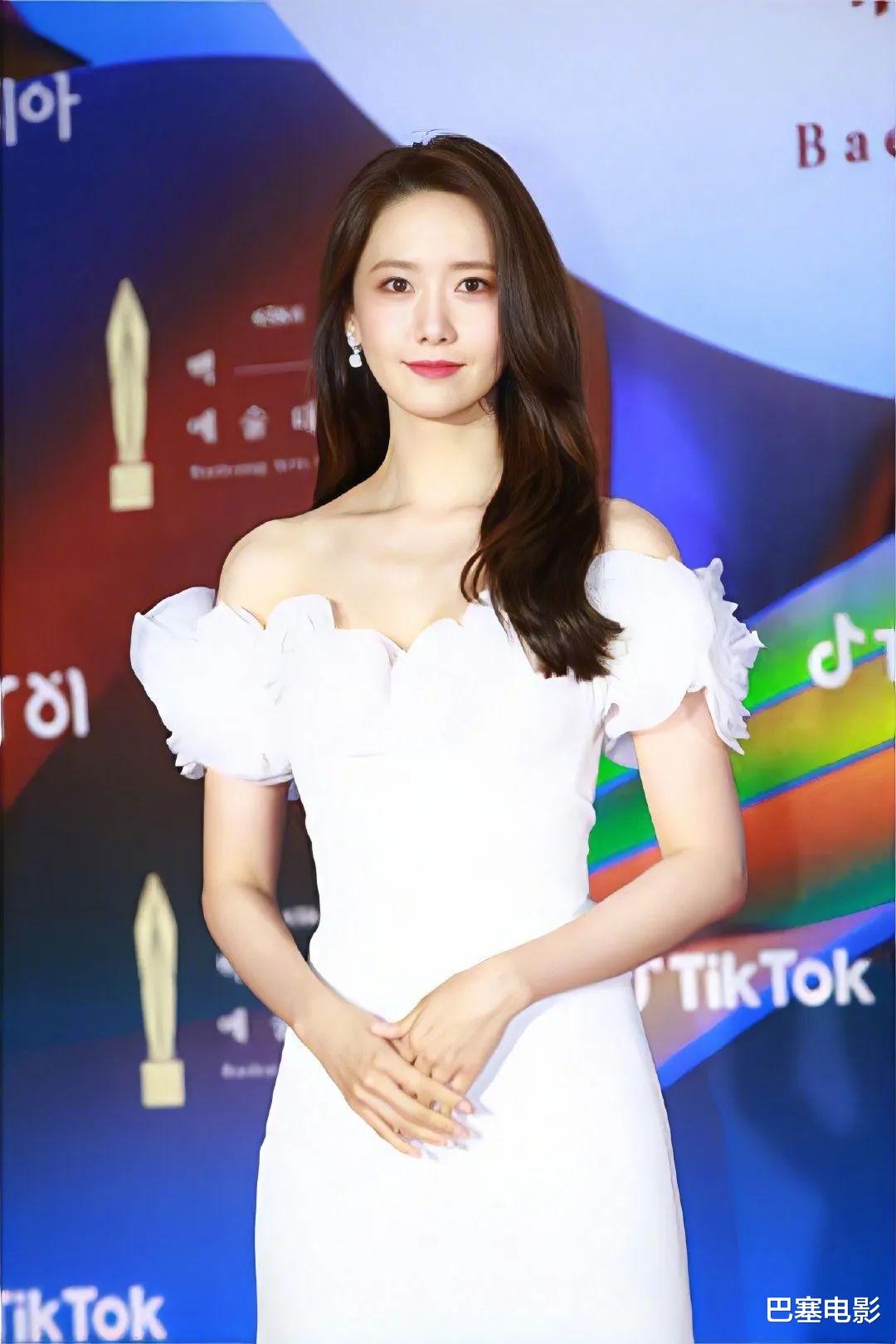 百想大赏红毯：林允儿惊艳，秀智美貌被束缚，朴宝剑腮肿了两个大