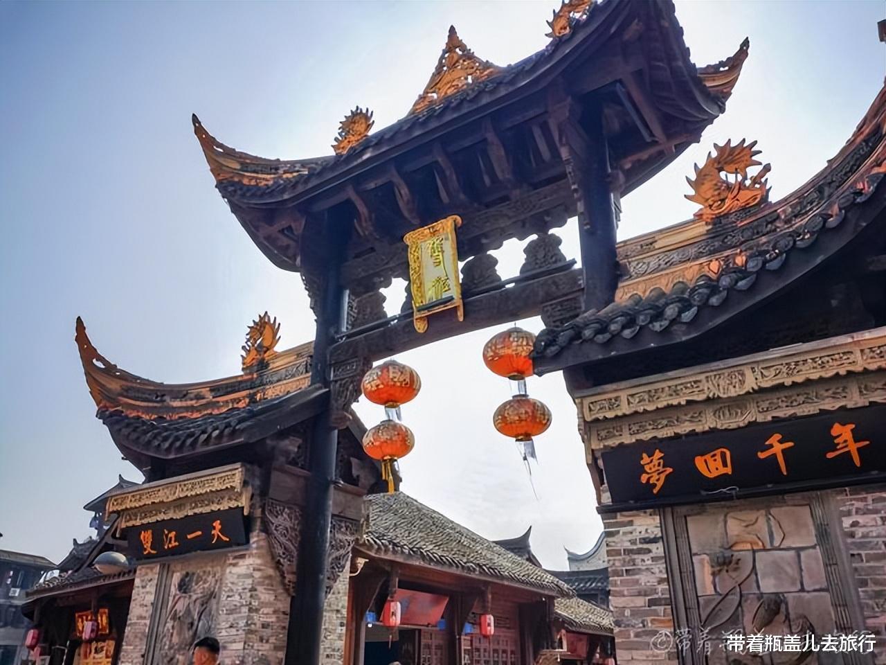 |川渝交界处这座400多年前的古镇，为何被称为罕见的清代民居群？