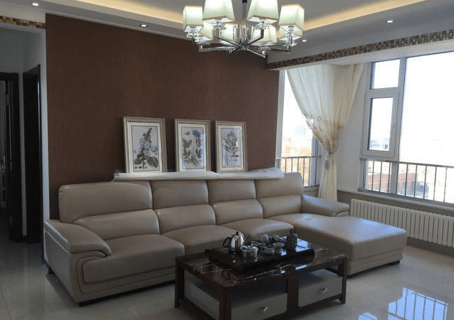 一时兴起把餐厅包进厨房,等餐桌一入场,老公抱怨转个身都得小心