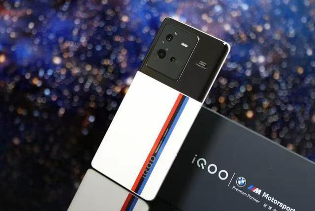 索尼Xperia|iQOO11Pro即将上线,130万跑分+200W+2K屏,国产旗舰崛起