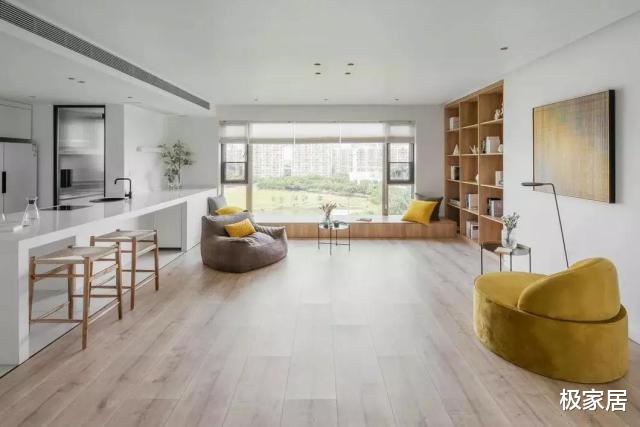 上海夫妻家中的高级场面：不买沙发不买茶几！效果反而更美
