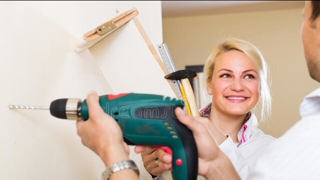 宁波|50岁男人:给65岁大妈做住家保姆,工资10000,却想辞职,没法做