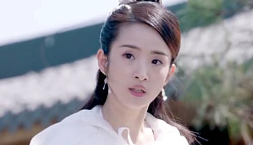 钟丽缇|51岁钟丽缇近照曝光，穿紧身T恤扎丸子头，整个人活力满满