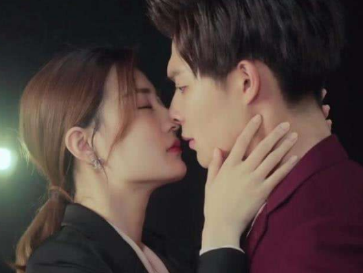 章子怡|2022恋爱年：圈内大佬、小花纷纷谈恋爱