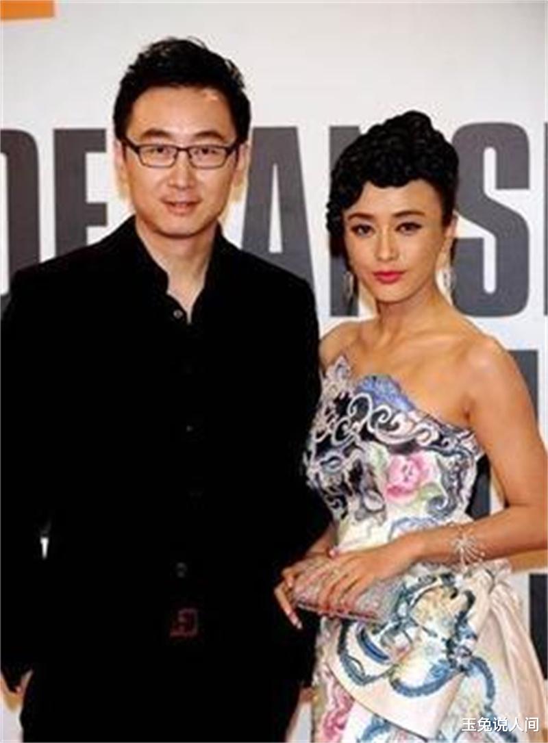 胡蝶|“央视美女主持”胡蝶:嫁大12岁的导演,孕期分居,7年后怎样了