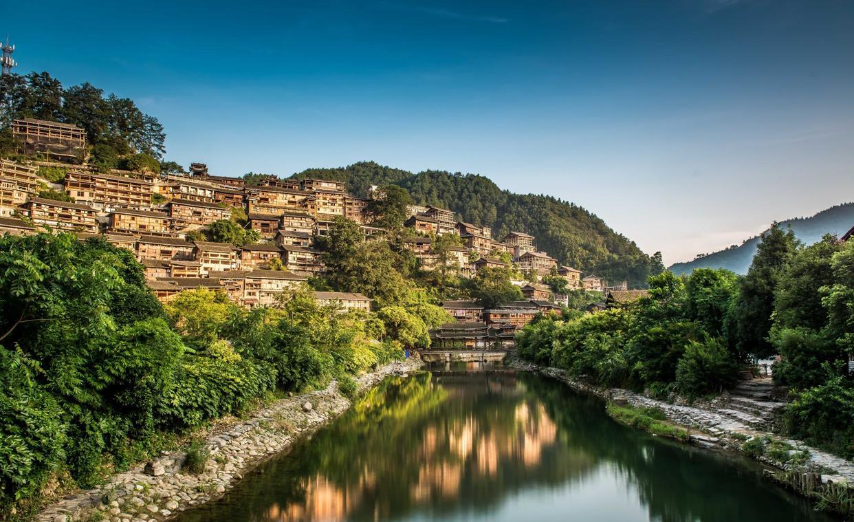 苗寨|国内又一景区被“除名”，游客吐槽：宰客太严重，食宿都贵的离谱