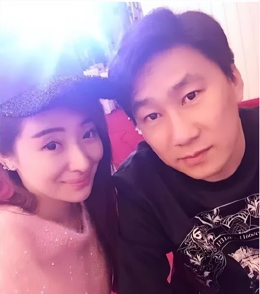 孟令宇|“皮长山”孟令宇：赵本山御用导演，被妻子实名举报出轨遭封杀？