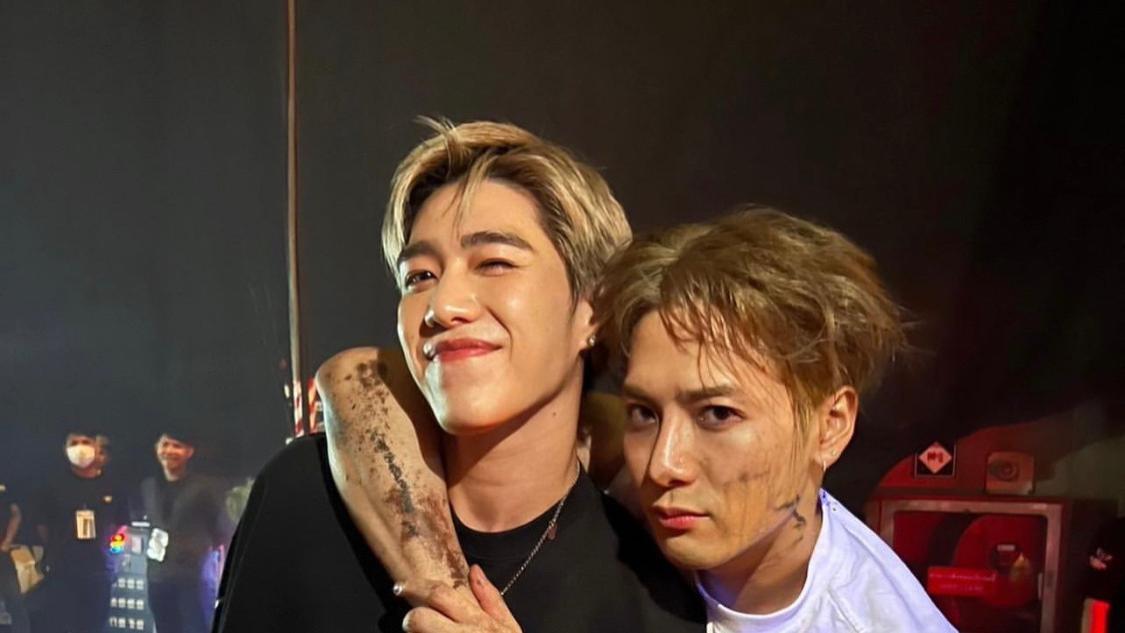 王嘉尔|双厨狂喜！bkpp都去看了王嘉尔的演唱会，并且合照动作都一样