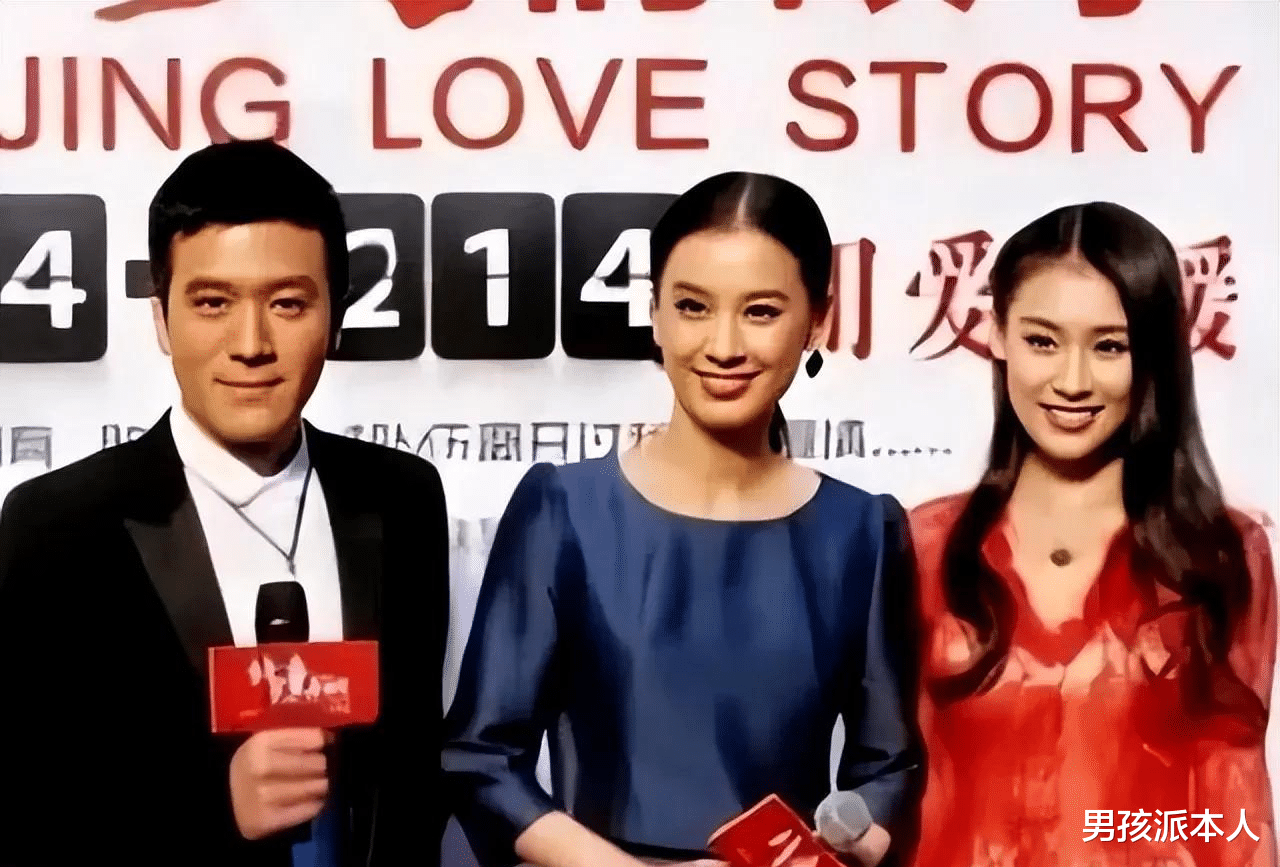 黄圣依|黄圣依夫妇当街秀恩爱!她笑容僵硬好勉强,俩人此前一度被传婚变