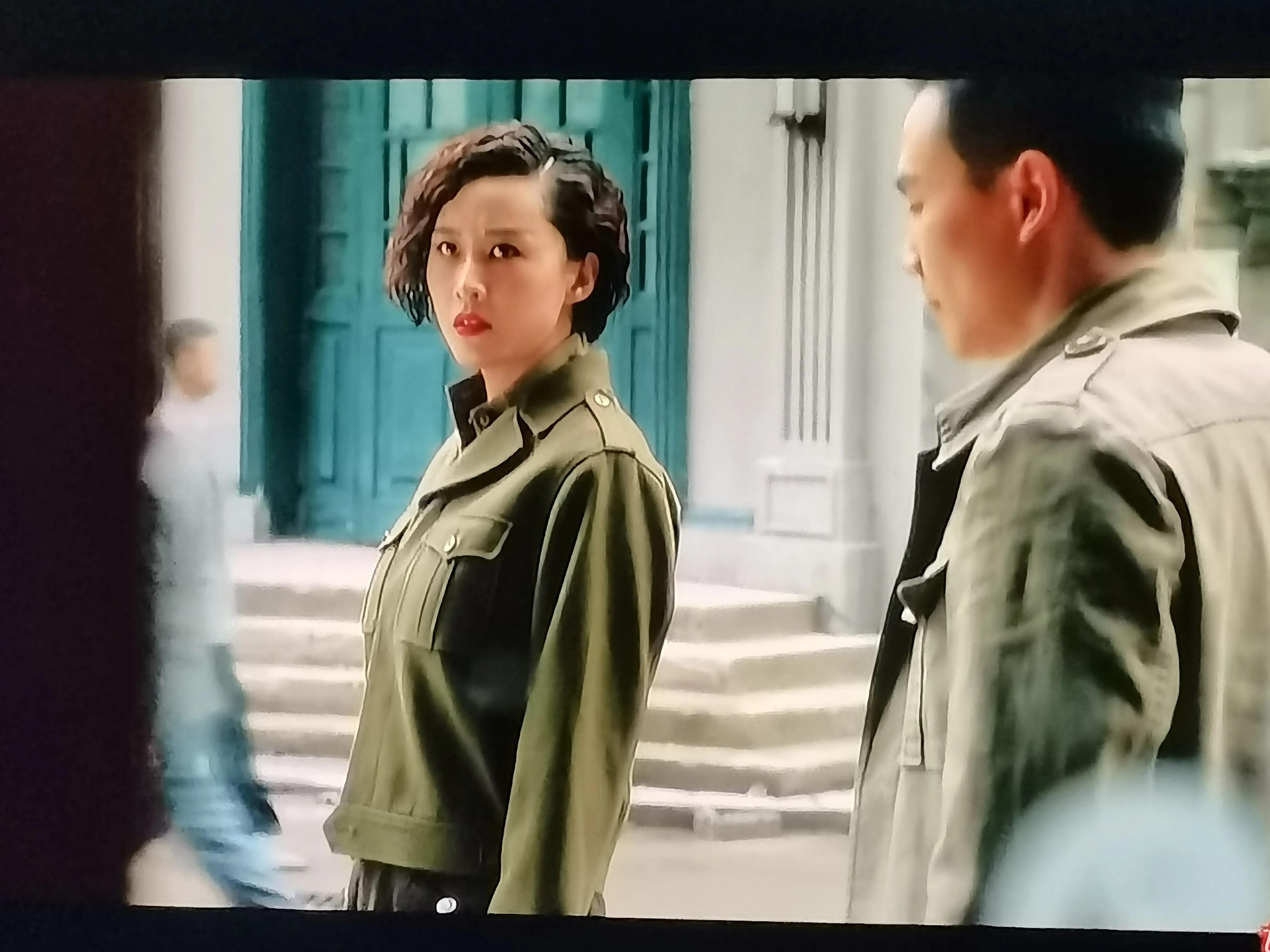 电影|七叔就义王震川接替，赵云飞逃婚在刀尖上跳舞，叶翔之露面