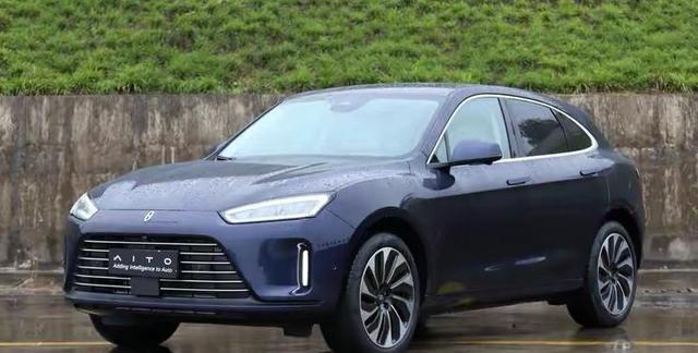 尼康|首月订单破40000台，卖到28万的华为问界M5，真的有那么火？