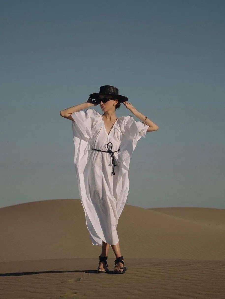 女人不管多大年纪,这8种“伪时髦”衣服尽量避开,浮夸还显俗气