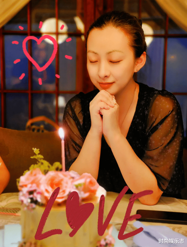 温兆伦|温兆伦高调秀恩爱！小20岁妻子纯素颜晒照，长相普通都难掩气质！