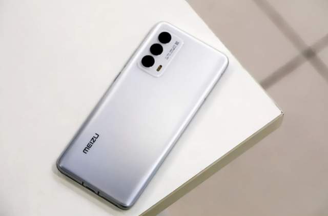 魅族18|小屏党的最爱，骁龙888+2K不用3K就能入手，魅族18你会考虑吗？