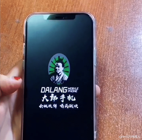 避雷这几个网购翻车产品,你遇到过几个,女子用泡脚桶加热时起火