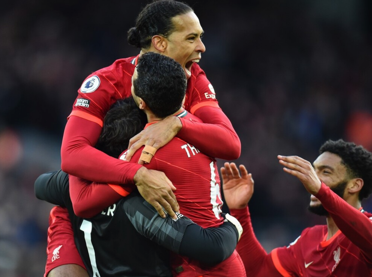 利物浦|神奇逆转！3-1！两进球被吹掉，利物浦拒绝爆冷，疯狂8连胜