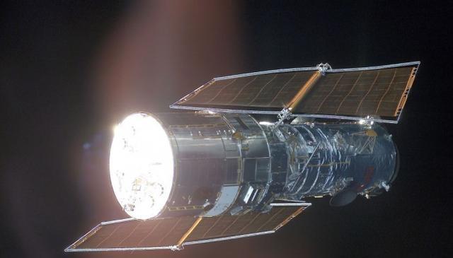 SpaceX和NASA正在商讨使用龙飞船帮助哈勃太空望远镜提升轨道