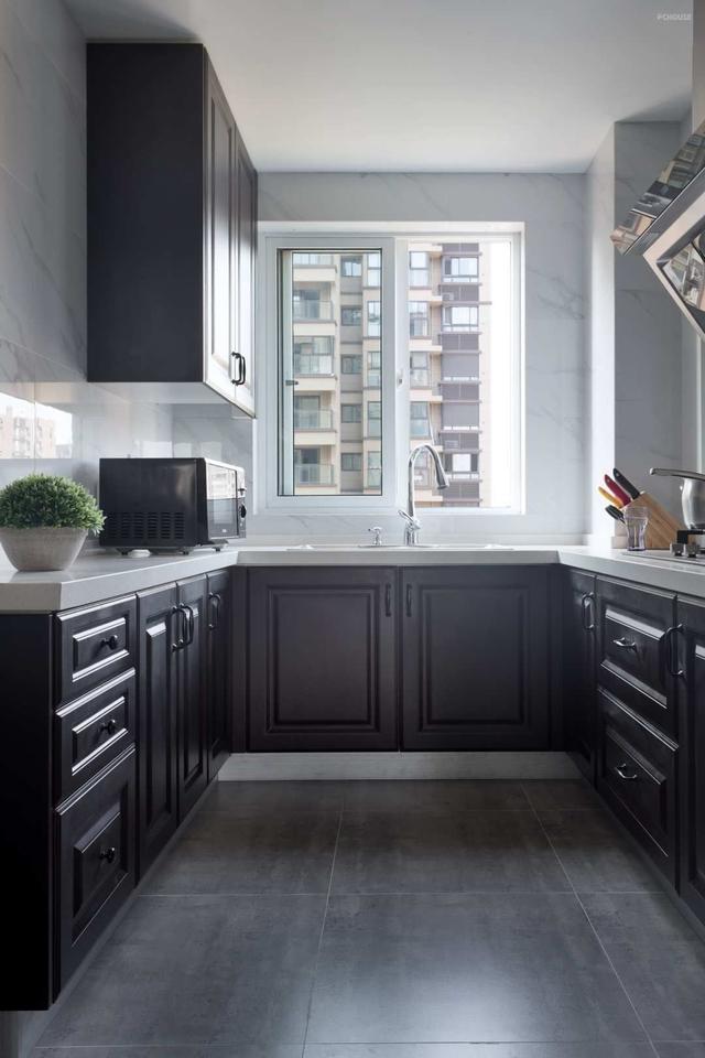 时尚个性的北欧风,搭配独特的线条,打造与众不同的三室之家