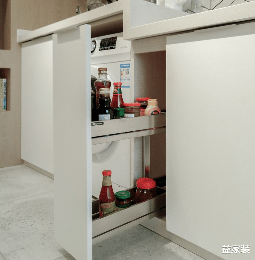 23平方米小户型,家里还有可以旋转的电视机,满足业主的期待