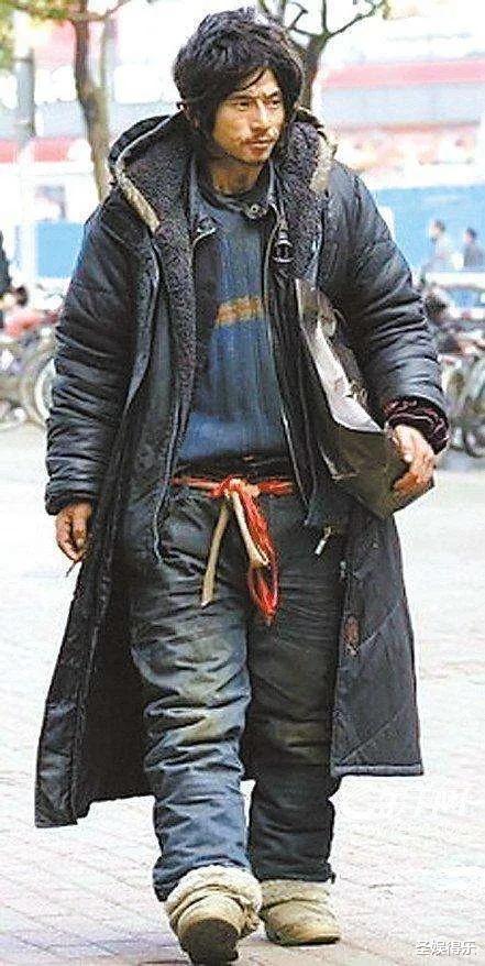 犀利哥|10年前爆红的这4位网红，犀利哥却早已不再犀利，凤姐已消失