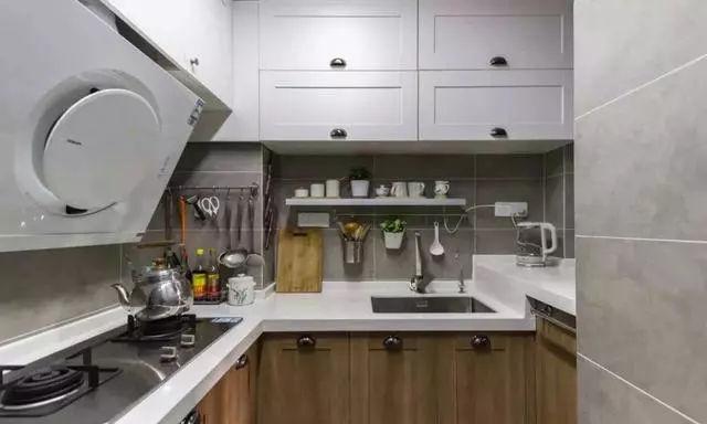 66平小户型装修,值得点赞的是,设计师巧妙解决了客厅无窗问题