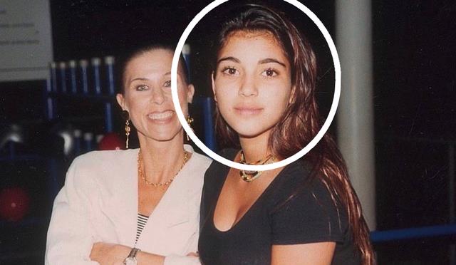 金·卡戴珊|金卡戴珊晒90年代旧照，与小西北神似！不愧是母女，眼神一样