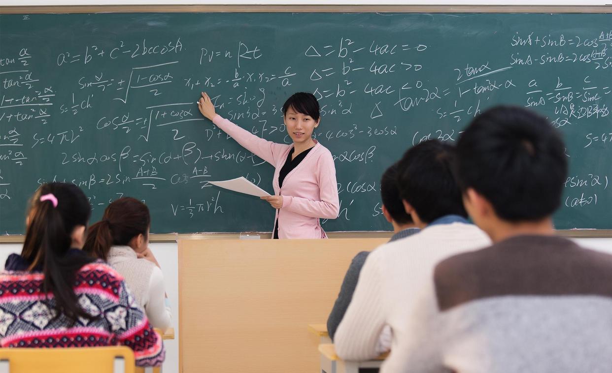 招聘|女教师辞职信“走红”,全篇毫无面子话,校长看后却无言反驳