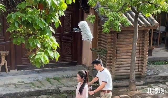 刘亦菲|李现刘亦菲新剧路透：刘亦菲比路人还胖，不减肥仅靠颜值吃饭？