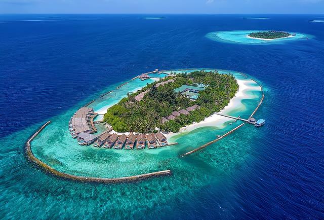 电影|世界上最大的珊瑚岛国家，拥有世界上最大的岛屿酒店
