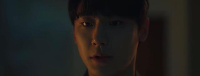 黑暗荣耀|《黑暗荣耀》开播豆瓣评分8.7，复仇剧情刺激，就是8集太少不够看