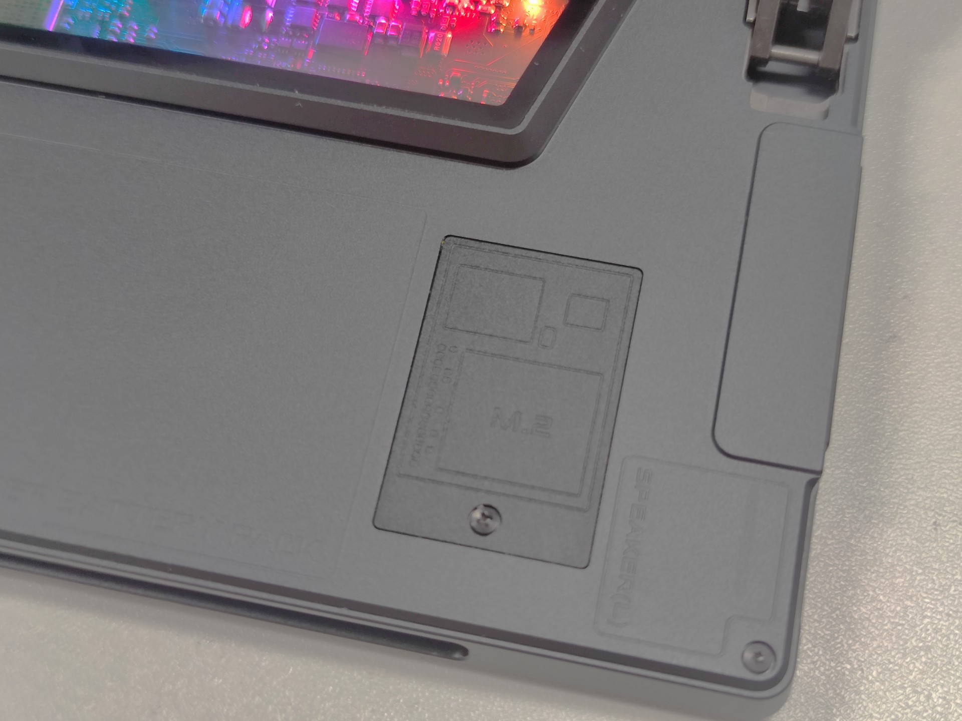 支付宝|剑走偏锋?ROG幻X评测:性能至上,便携不佳