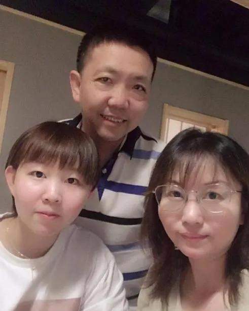 朱雨玲|朱雨玲之父朱纪军：培养女儿二十五年却输给疾病，今只愿女儿健康