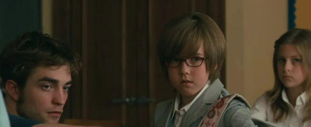 泰勒|帕丁森布鲁斯南狂飙演技!猝不及防悲情结尾最让人震撼