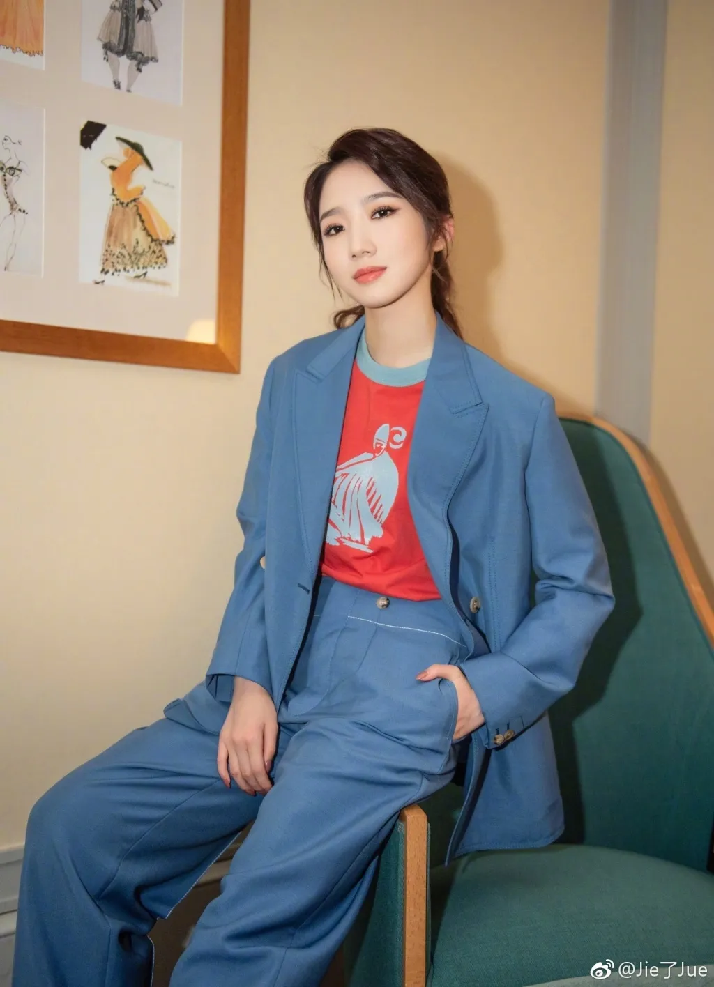 当红女星|十大从女团歌手转型的当红女星！这些美女太性感惊艳了