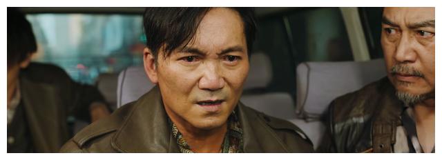 孔孝珍|一上映就拿下榜单第一,没想到,54岁邹兆龙又打出了一副“王炸”