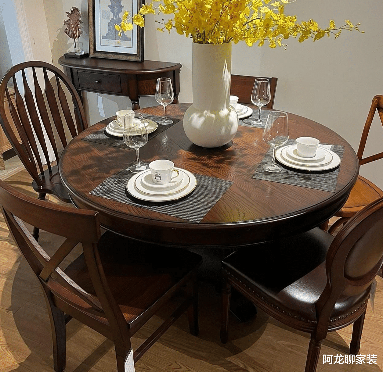 买餐桌，建议坚持这“7不买”，不是矫情，是真不适合家用！