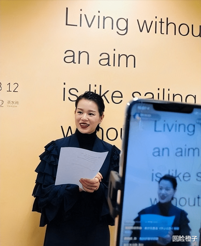 蒋欣|长得漂亮却不上镜，我只服这6位女星，真人瘦又美，上镜却好吃亏